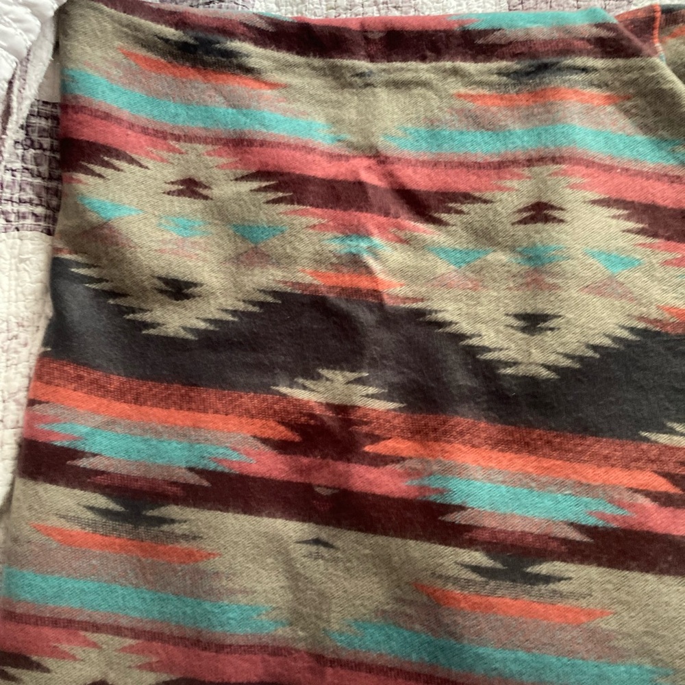 American Eagle Outfitters Multicolor Patterned Fabric